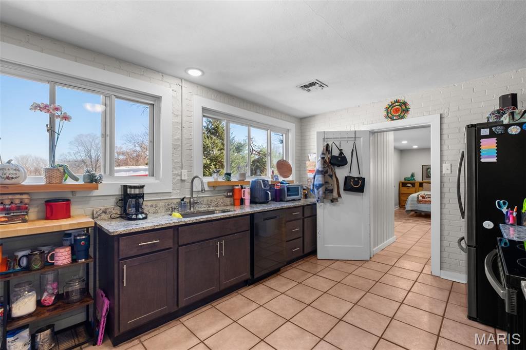 Reas Brow Sec 4 - Residential