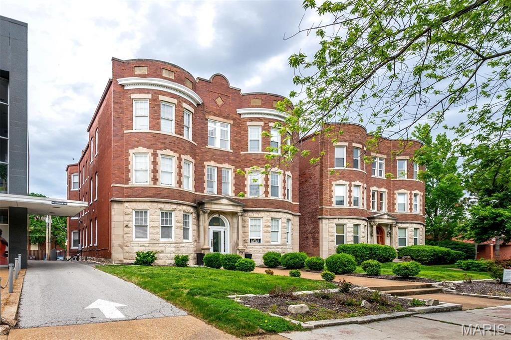 Photo of 4319 Lindell Boulevard #D, St Louis, MO 63108 (MLS # 26019361)