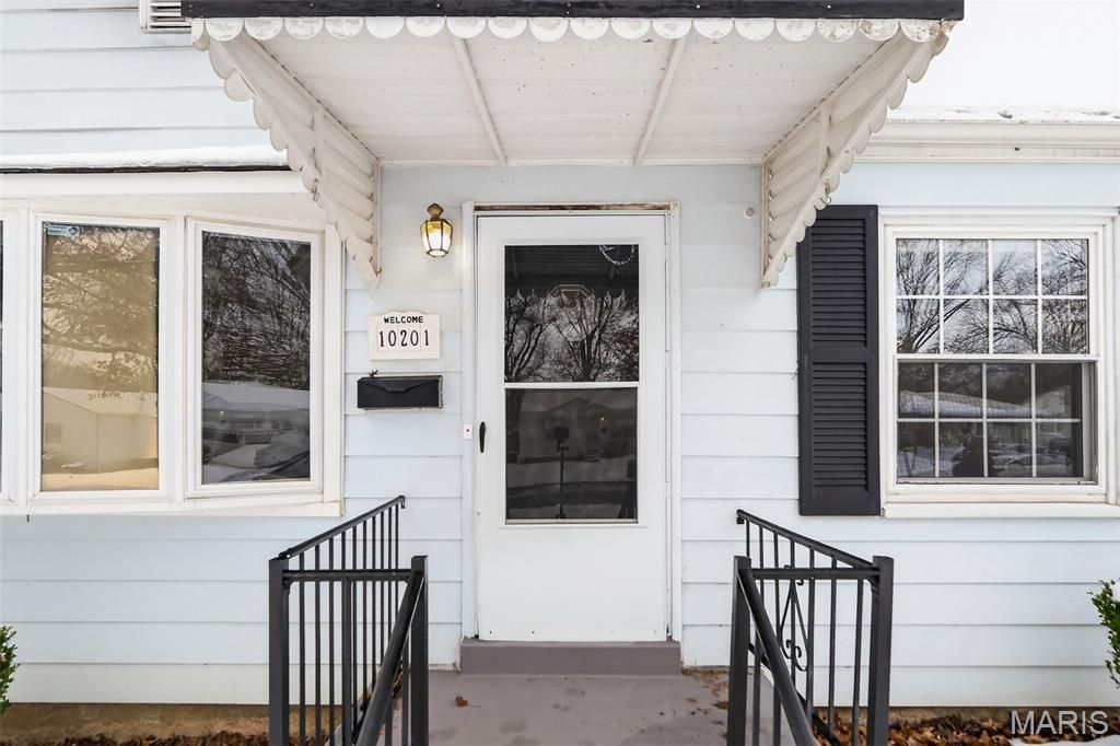 Photo of 10201 Surf Drive, St Louis, MO 63137 (MLS # 25079368)