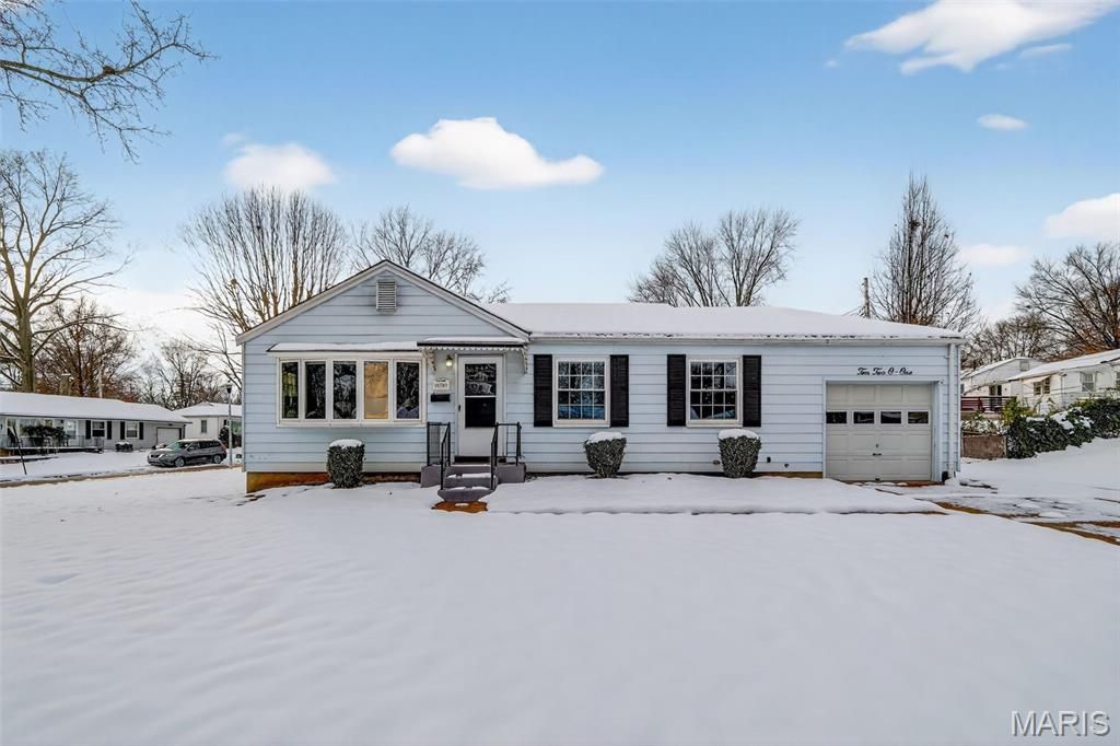 Photo of 10201 Surf Drive, St Louis, MO 63137 (MLS # 25079368)