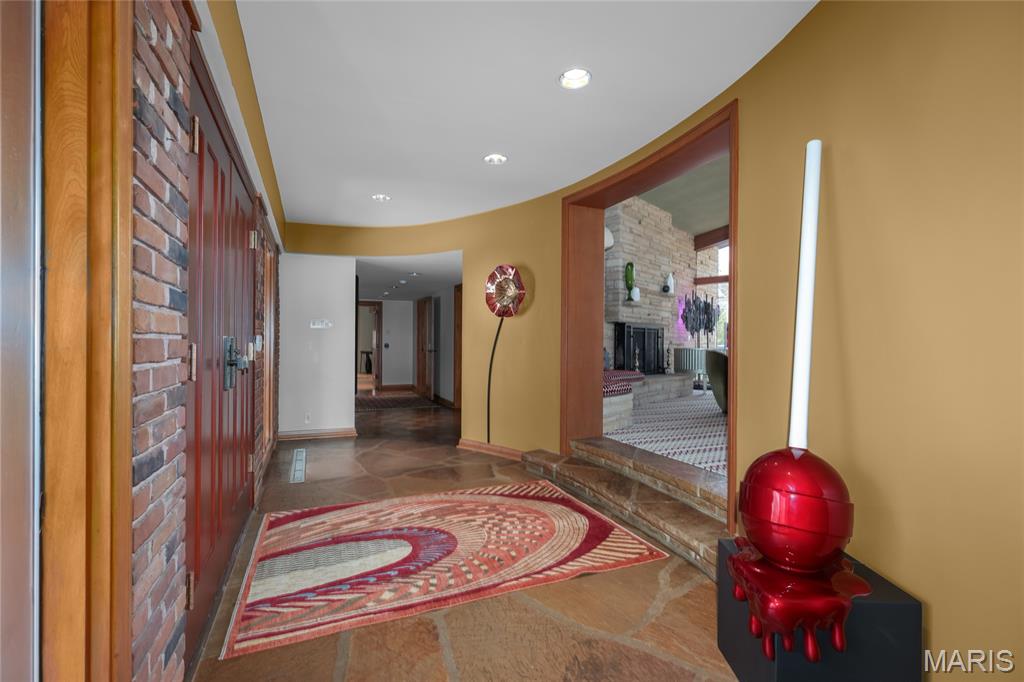 10 Country Estates Place