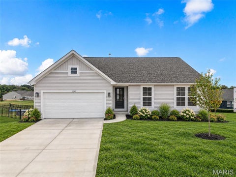 Photo of 1041 Park Hills Parkway, Troy, MO 63379 (MLS # 26062195)