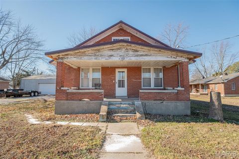 402 S Tellman Avenue Belle MO 65013