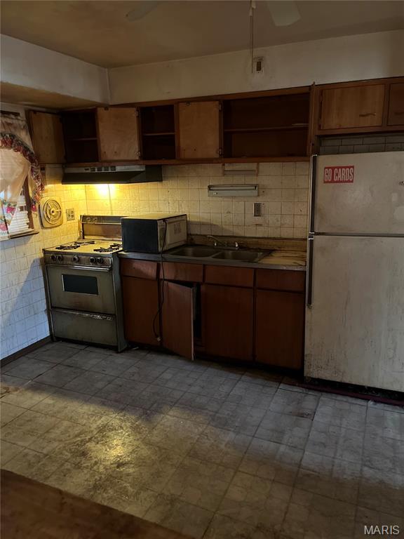 2074 Wedgewood Drive