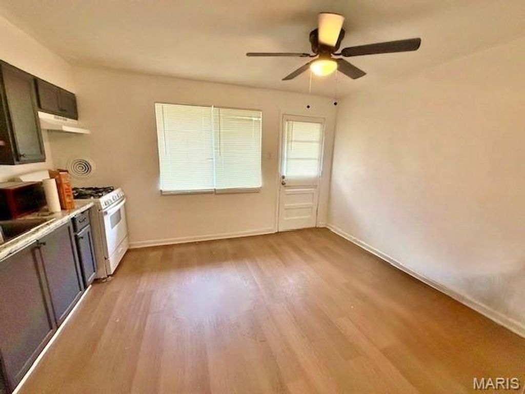 Photo of 10940 Margatehall Drive #1-4, Bridgeton, MO 63044 (MLS # 25072155)