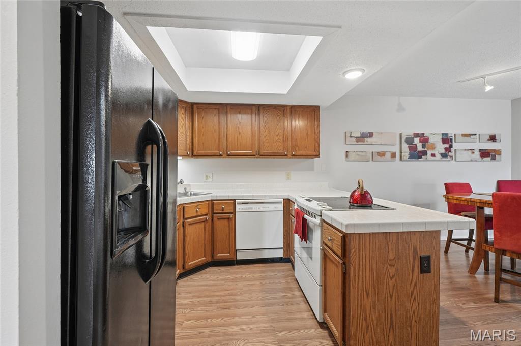 Heritage Garden Condos - Residential