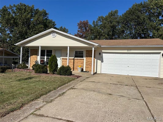 107 CLEAR CREEK DR, O FALLON, MO 63366 - Image 40fb27bc45bbcafa7aaa256663bf85a9/471136598
