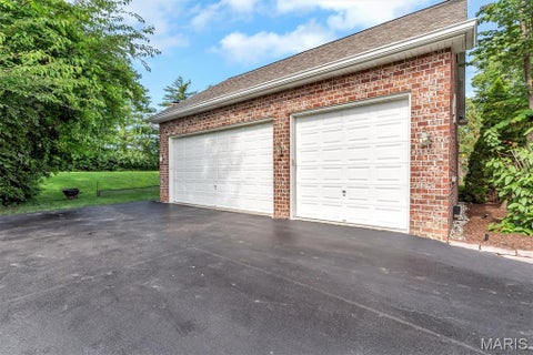 Tiny photo for 845 Coulange Court, Creve Coeur, MO 63141 (MLS # 26037242)