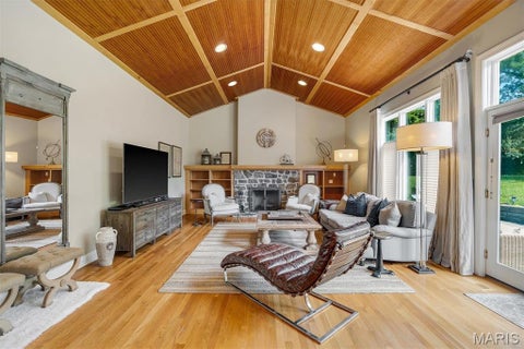 Tiny photo for 845 Coulange Court, Creve Coeur, MO 63141 (MLS # 26037242)