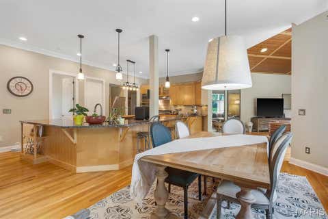 Tiny photo for 845 Coulange Court, Creve Coeur, MO 63141 (MLS # 26037242)