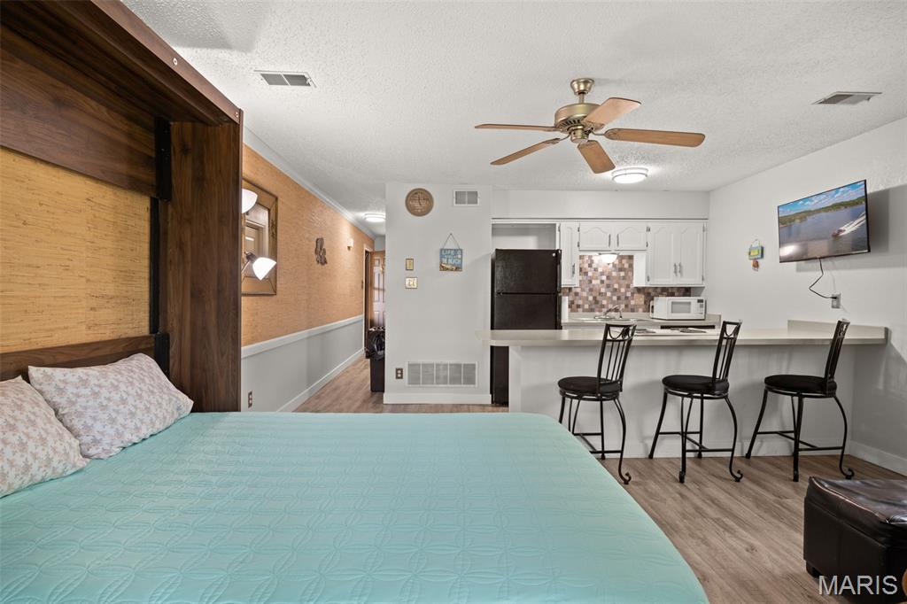 Maywood Condo 3 - Residential