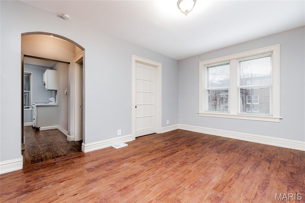 4219 Ellenwood Avenue