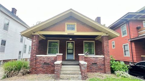 Photo of 2017 6th Street, Springfield, IL 62703 (MLS # 26032209)
