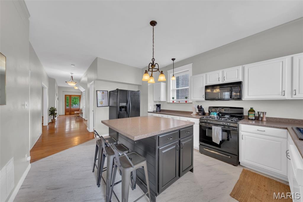 St Louis, Missouri 63118, United States, 4 Bedrooms Bedrooms, ,3 BathroomsBathrooms,Residential,Coming Soon,165006