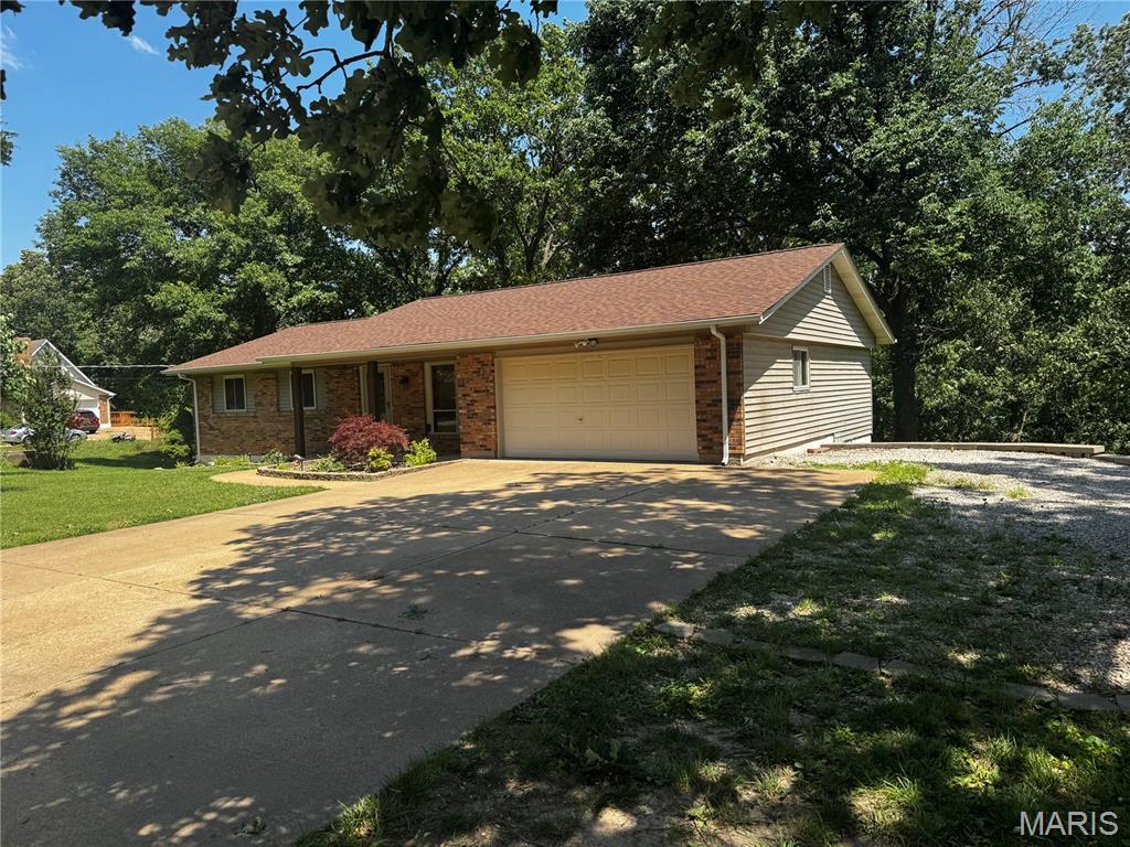 Photo of 12 Deer Trail, Festus, MO 63028 (MLS # 26038982)