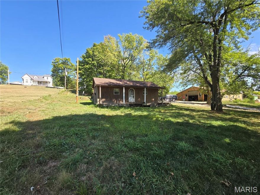 This 1600 square foot home is conveniently located in the Jackson School district with a large detached Shop/Garage that has a partially finished concrete floor - huge ceiling with setup for a working shop.  Step inside to find a wood burning fireplace in the living room that brings warmth and timeless beauty to the living space. The home  was built in 1974 and features 2 bedrooms and 2 bathrooms all on the main level, open floor plan for the living, kitchen, and dining area.  It features a large laundry and storage area. Centrally located in the Fruitland area close to restaurants and shops and other amenities.  This place is ready for your special touch to make it your own.