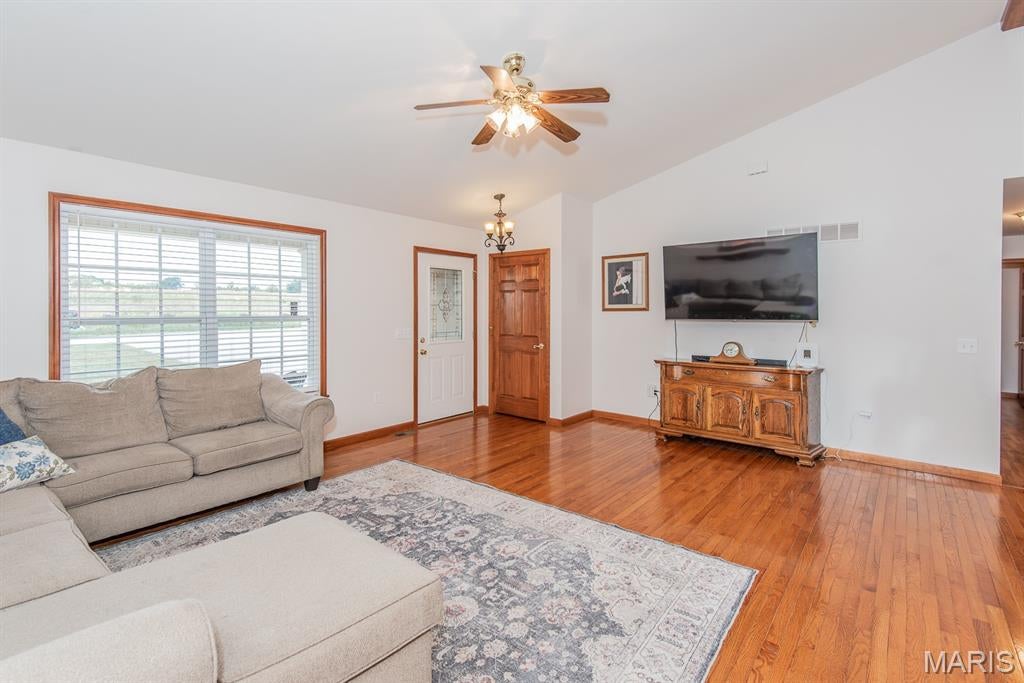 35 Chinkapin Court