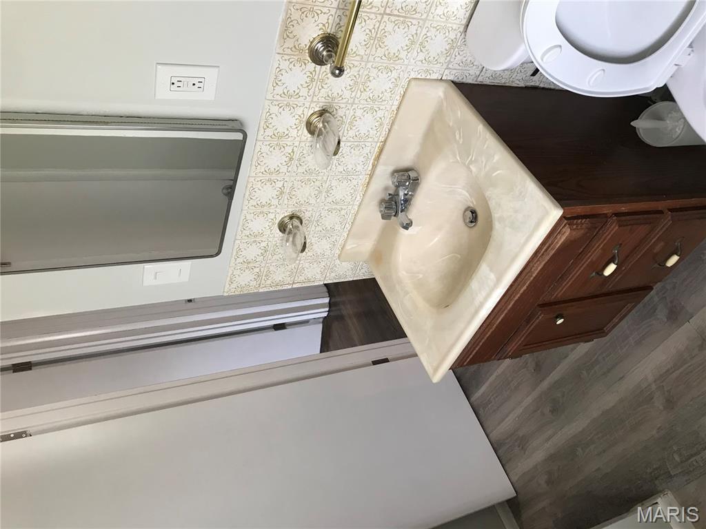 Bryans Add 02 - Residential Income