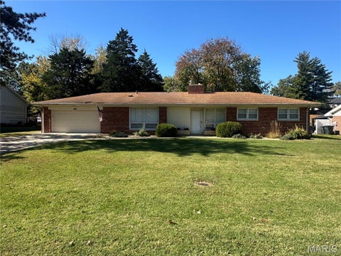 Photo of 10625 Twilight Drive, Unincorporated, MO 63128 (MLS # 26068173)