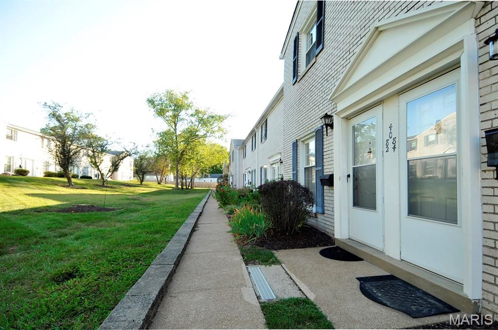 Photo of 4084 Paule Avenue, St Louis, MO 63125 (MLS # 26022578)