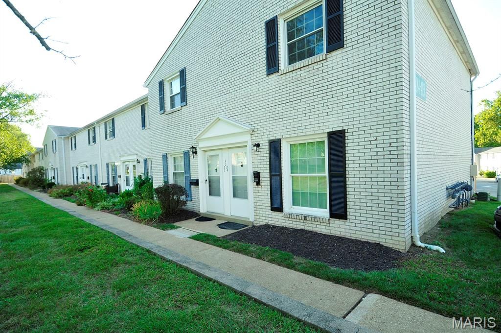 Photo of 4084 Paule Avenue, St Louis, MO 63125 (MLS # 26022578)