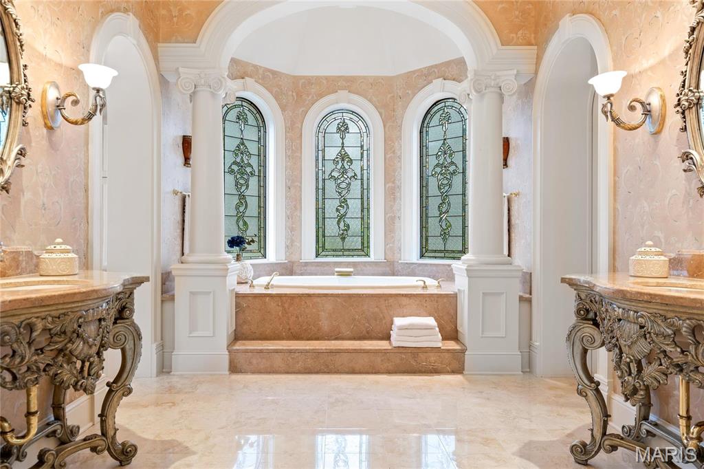 Whitmoor Upper Rdwy & Esmt - Residential