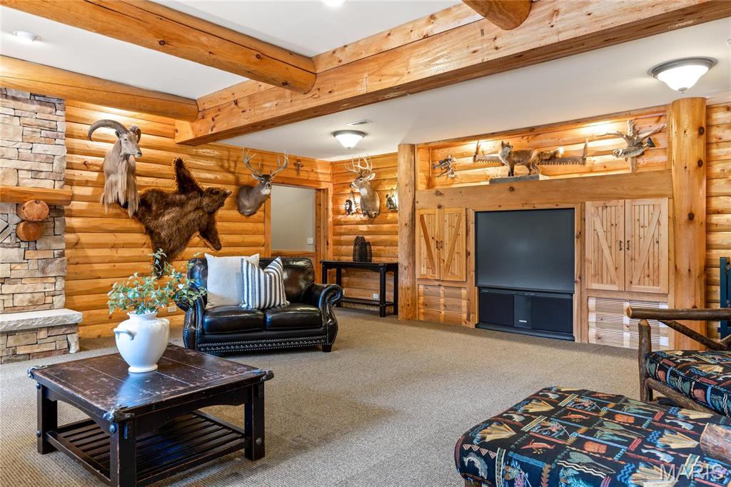 Whitmoor Upper Rdwy & Esmt - Residential