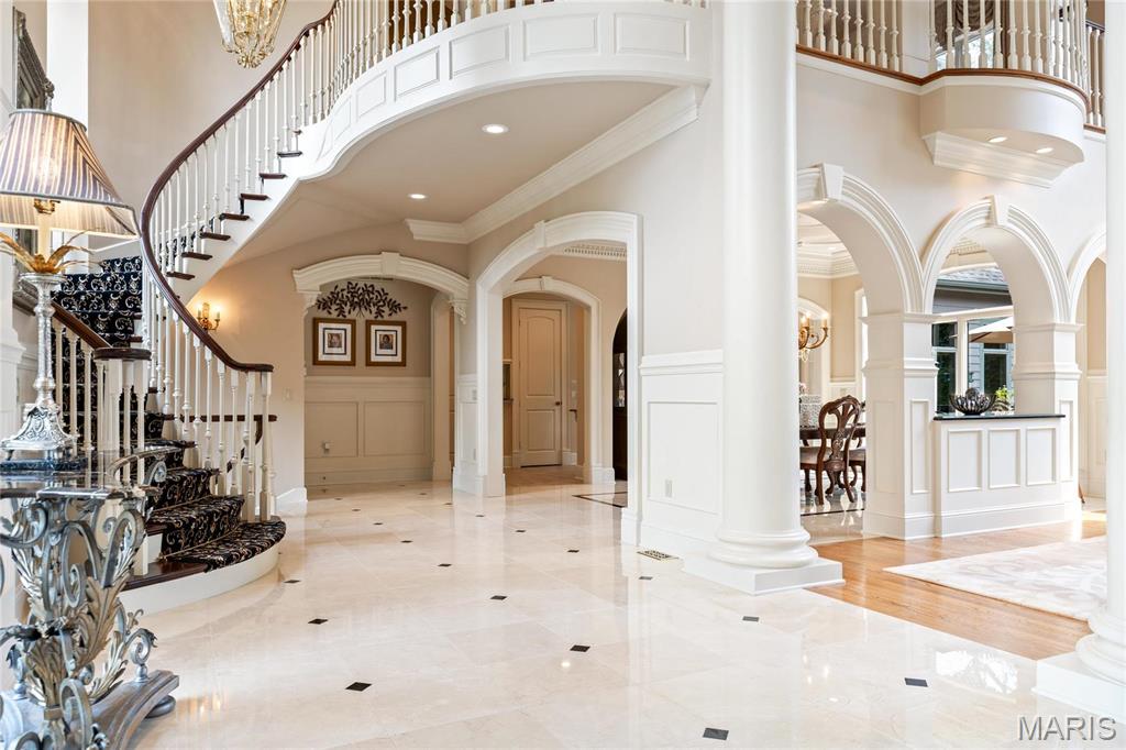 Whitmoor Upper Rdwy & Esmt - Residential