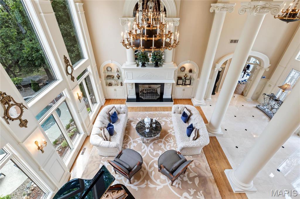 Whitmoor Upper Rdwy & Esmt - Residential