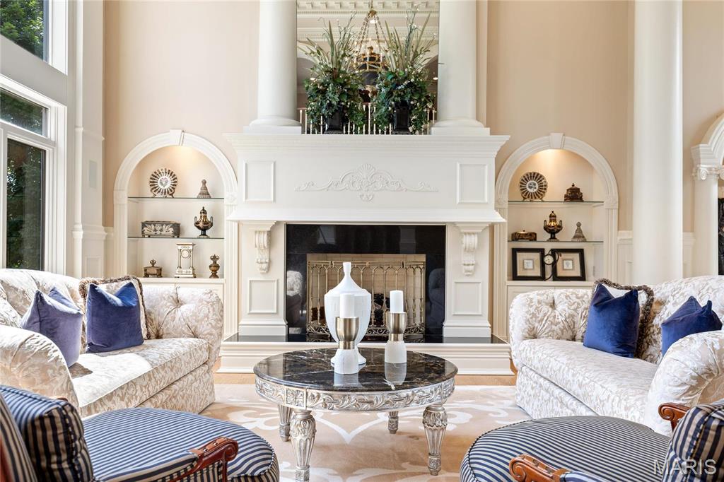 Whitmoor Upper Rdwy & Esmt - Residential