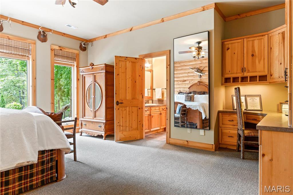 Whitmoor Upper Rdwy & Esmt - Residential