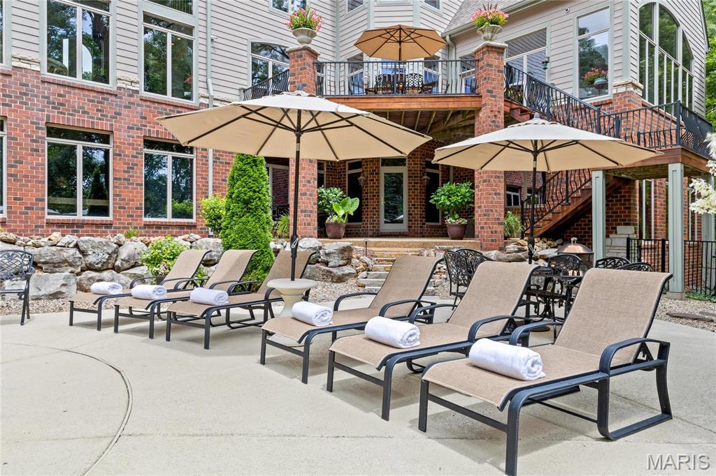 Whitmoor Upper Rdwy & Esmt - Residential