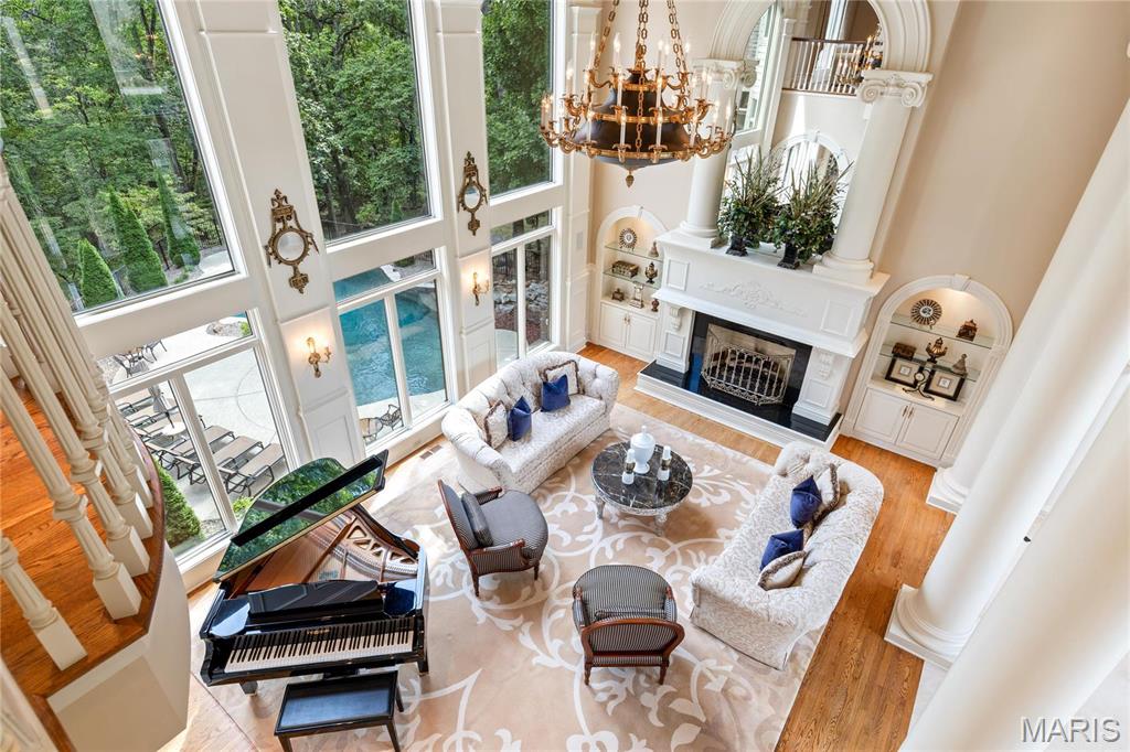 Whitmoor Upper Rdwy & Esmt - Residential