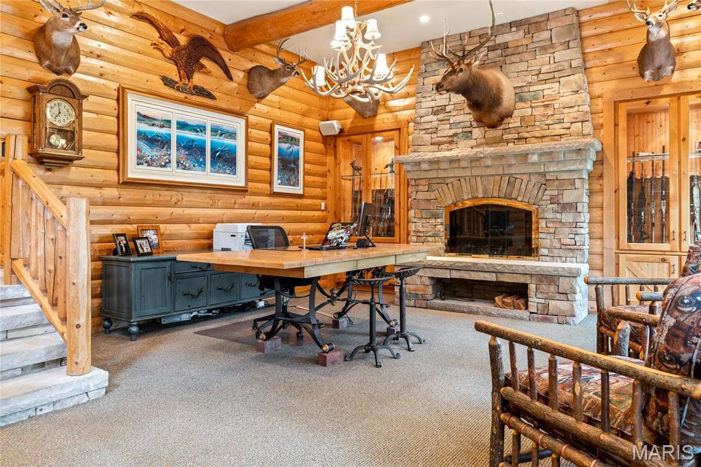 Whitmoor Upper Rdwy & Esmt - Residential