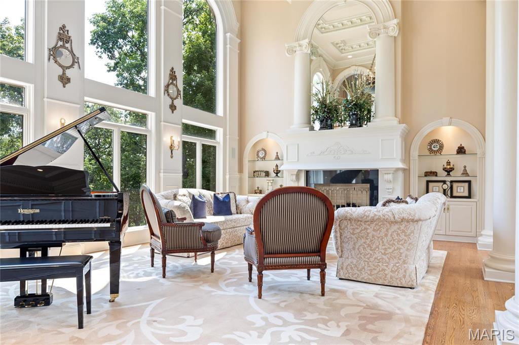 Whitmoor Upper Rdwy & Esmt - Residential