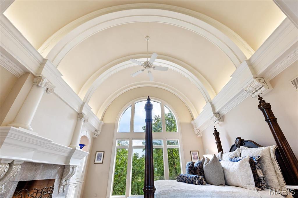 Whitmoor Upper Rdwy & Esmt - Residential