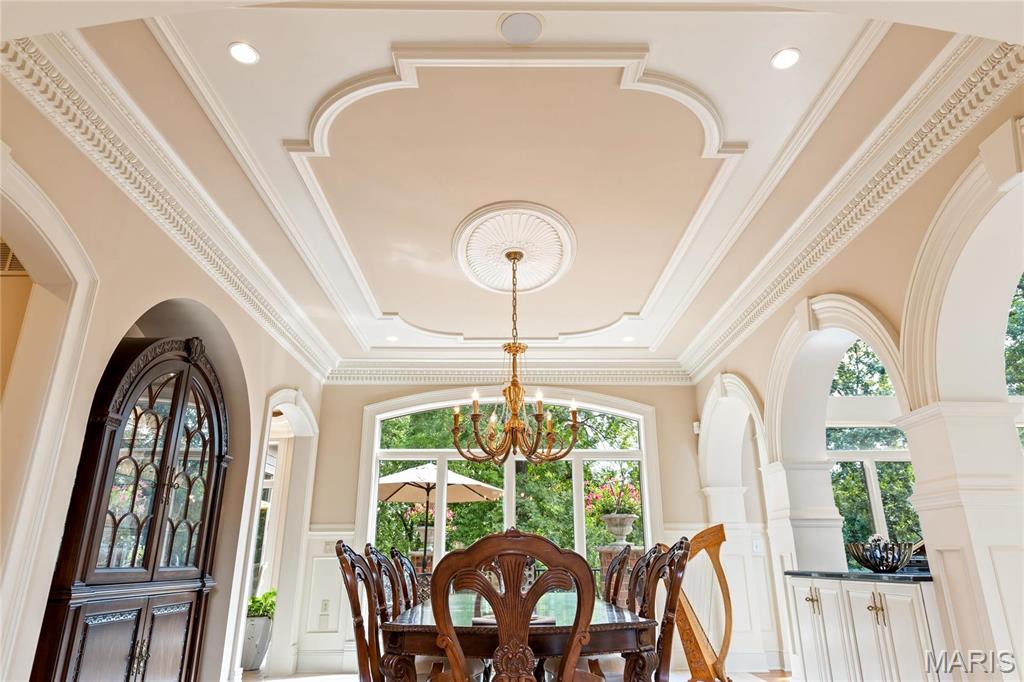 Whitmoor Upper Rdwy & Esmt - Residential