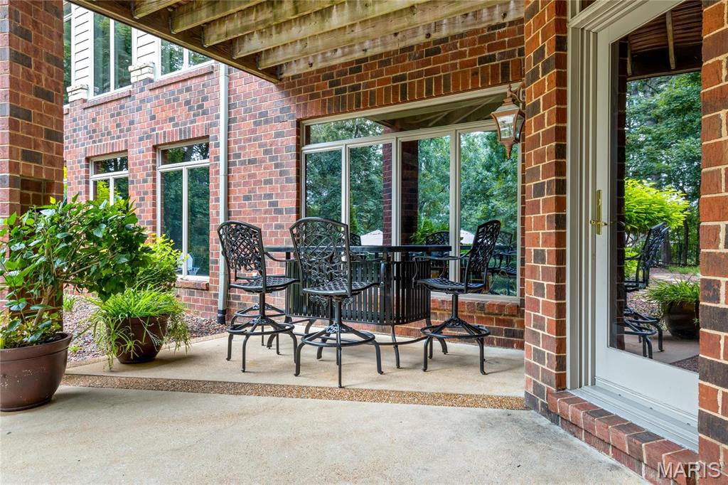 Whitmoor Upper Rdwy & Esmt - Residential