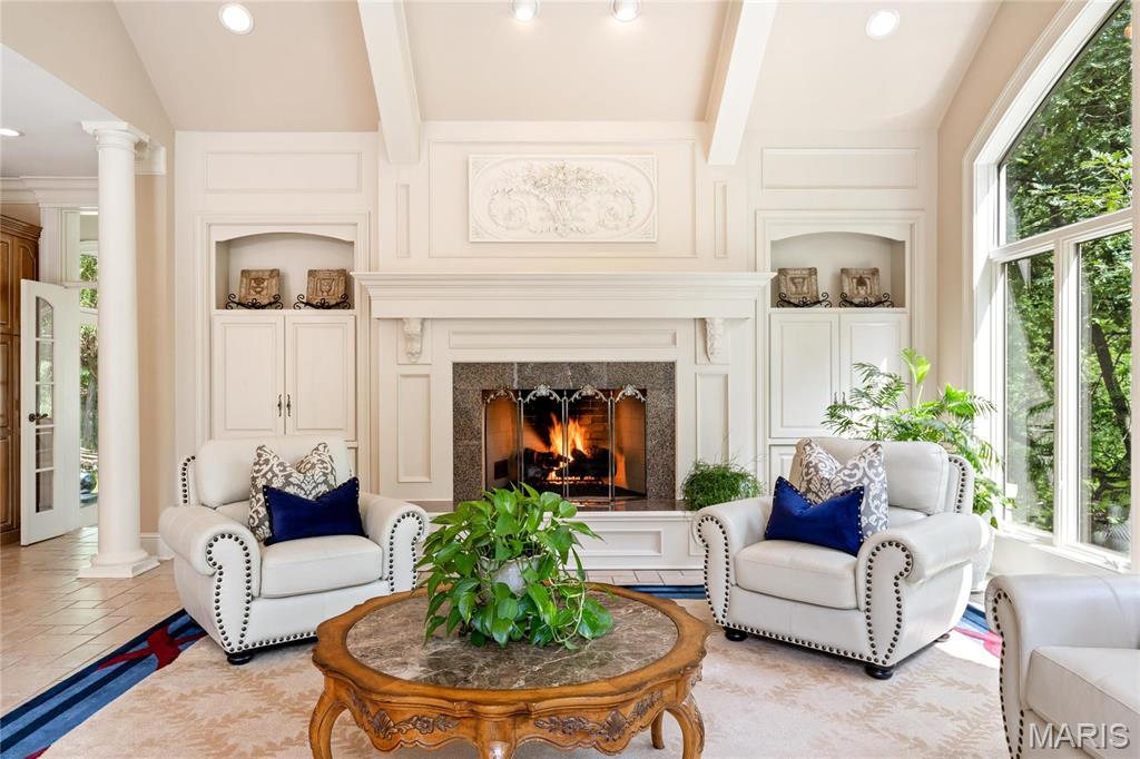 Whitmoor Upper Rdwy & Esmt - Residential