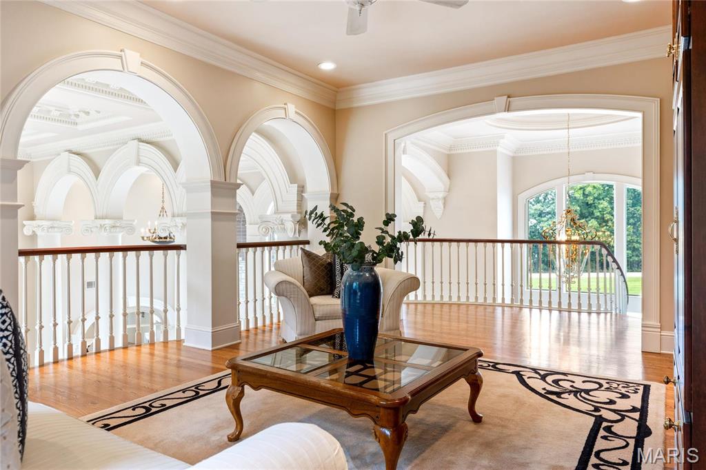 Whitmoor Upper Rdwy & Esmt - Residential