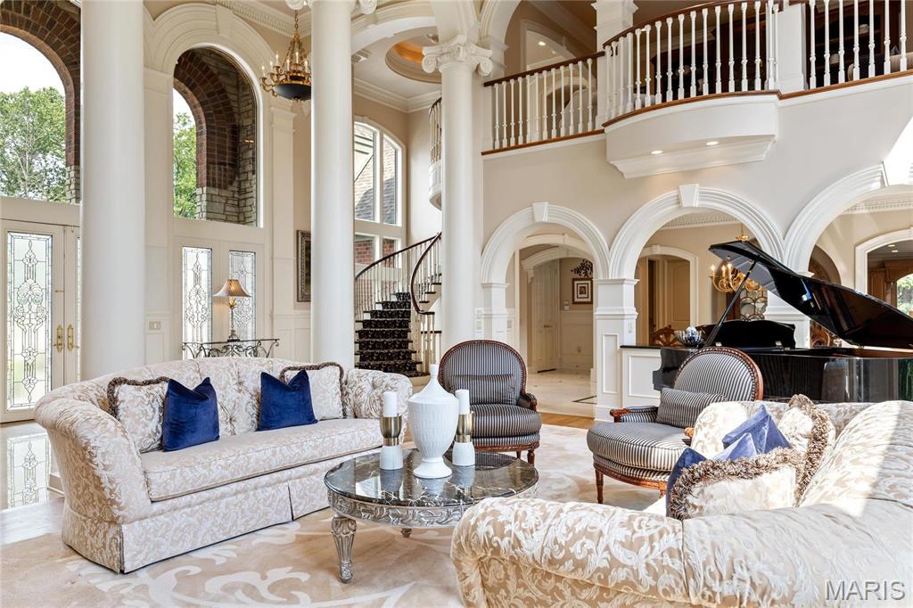 Whitmoor Upper Rdwy & Esmt - Residential