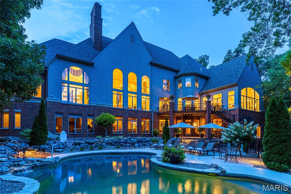 Whitmoor Upper Rdwy & Esmt - Residential