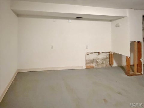 Tiny photo for 218 N Marguerite Avenue, Ferguson, MO 63135 (MLS # 26056947)