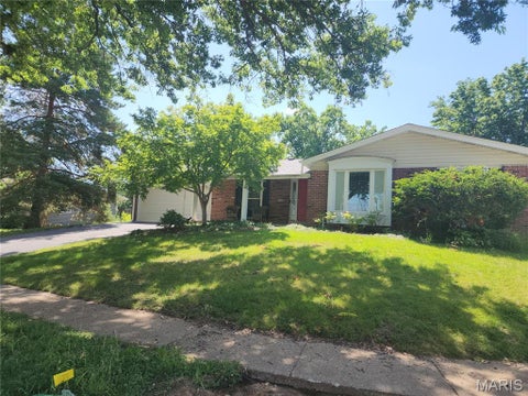 Tiny photo for 12080 Spruce Haven Drive, Creve Coeur, MO 63146 (MLS # 26036993)