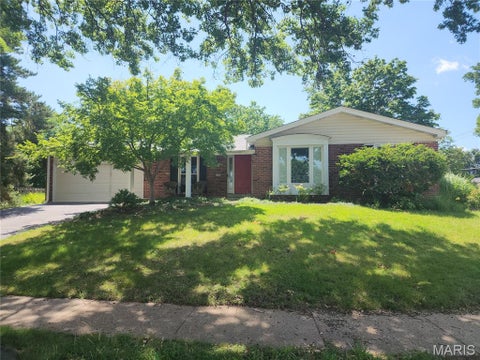 Tiny photo for 12080 Spruce Haven Drive, Creve Coeur, MO 63146 (MLS # 26036993)