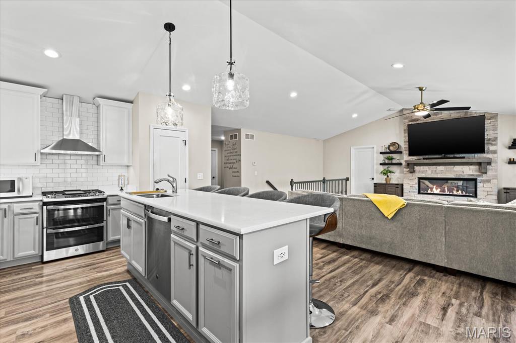 1323 Orchard Lakes Circle