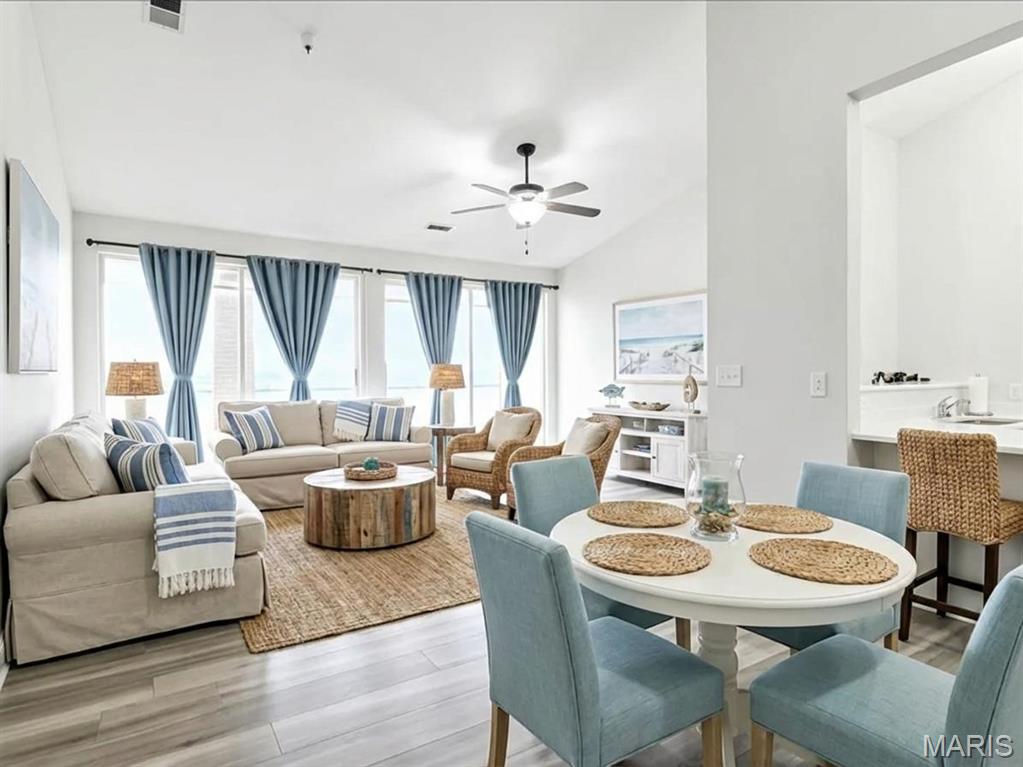 West Palms/Lk Condo - Residential