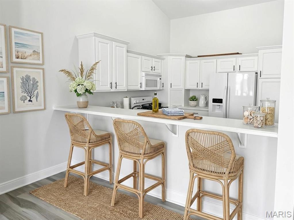 West Palms/Lk Condo - Residential