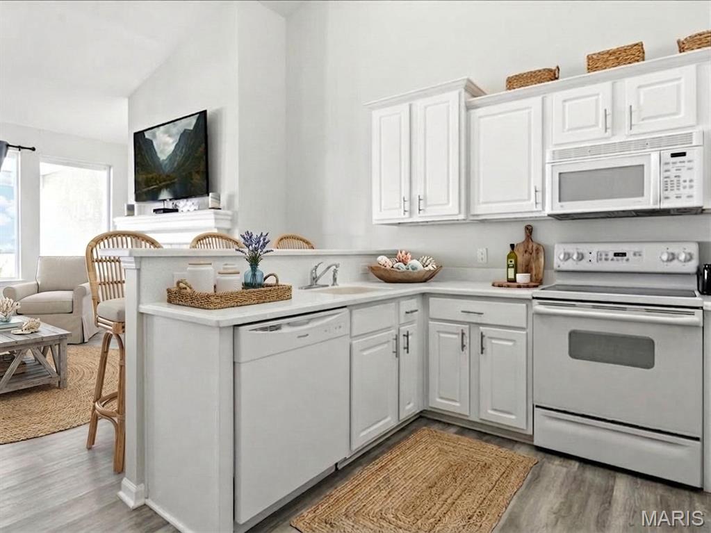 West Palms/Lk Condo - Residential