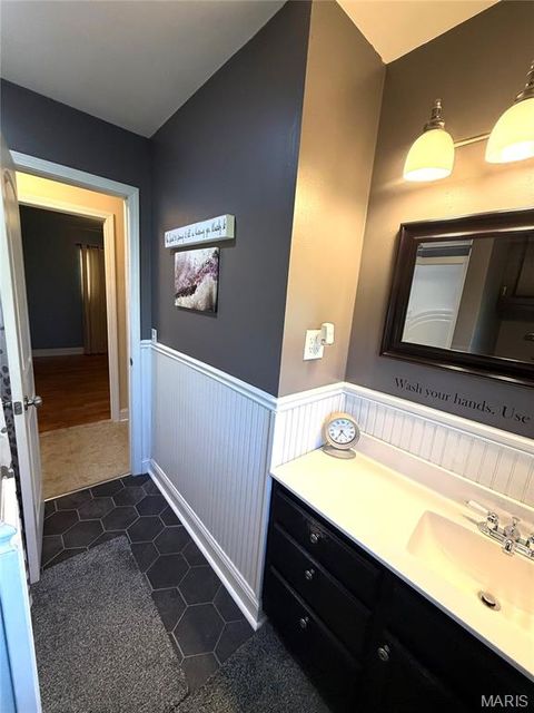 Tiny photo for 315 S Main Cross, Bowling Green, MO 63334 (MLS # 26024378)
